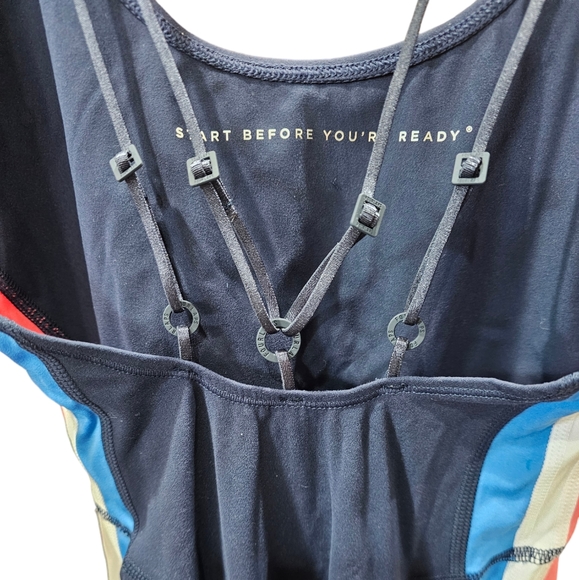 4 Laps Elevate One Piece In Navy Size S NWT MSRP $128 - Picture 7 of 15